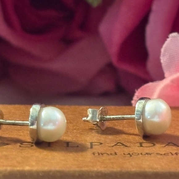 Silpada Pearl ‘SIMPLY THE BEST’ Sterling Silver Earrings P2403 - Picture 9 of 15